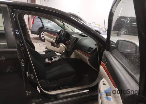 2012 Subaru Legacy 2.5I Limited z USA, uszkodzony, nr VIN 4S3BMBK64C3038828